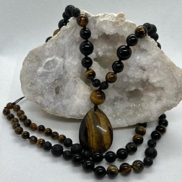 mala oeil de tigre, pierre de lave et tourmaline